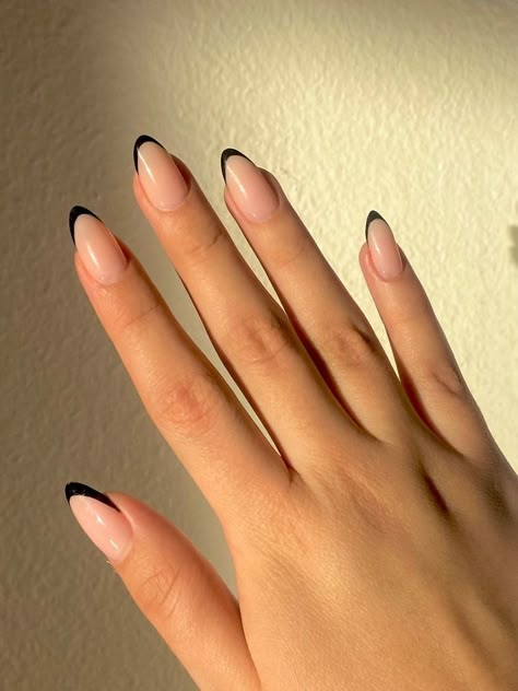 French Nails With Black Tip, Black And Clear Nails, Almond Black French Tip Nails, French Black Nails, French Manicure Black, French Nails Black, Nails Black French, Hoco 2024, Black French Nails