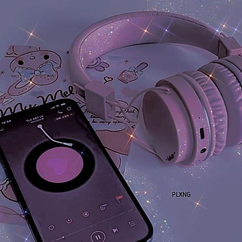 𝐏𝗎𝗋𝗉𝗅𝖾 Purple Headphones Aesthetic, Purple Headphones, Headphones Aesthetic, Slumber Party, Slumber Parties, Purple Backgrounds, Purple Wallpaper, Cat Ear Headphones, Anime Icons