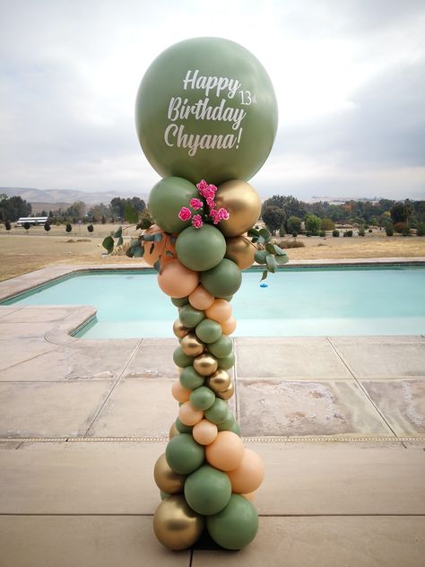 Balloon Organization, Column Ideas, Prom Decorations, Balloon Bouquet Diy, Balloon Tower, Balloons Decoration, Happy 13th Birthday, 50th Birthday Decorations, Balloons Decorations