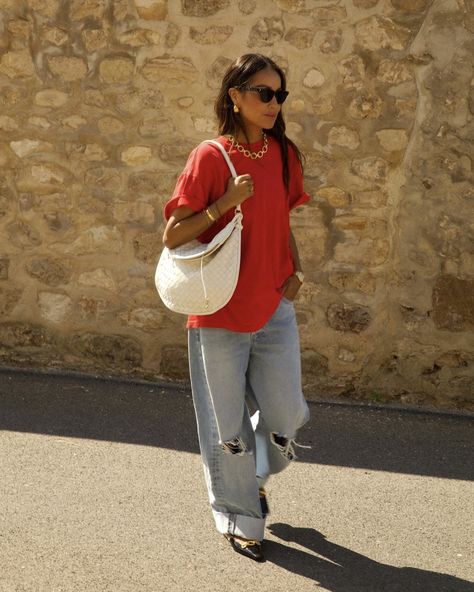 Oversized jeans outfit idea! - Sincerely Jules Oversized Jeans Outfit, Sincerely Jules Style, Bottega Veneta Bag, Oversized Jeans, Sincerely Jules, Timeless Wardrobe Staples, Citizens Of Humanity Jeans, Jeans Outfit, Beautiful Summer