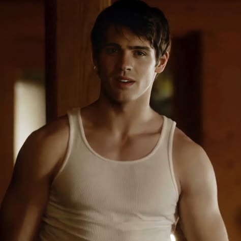 Jeremy Gilbert Hot Pics, Jermey Gilbert Aesthetic, Jeremy From Vampire Diaries, Tvd Jeremy Gilbert, Jeremy Gilbert Icon, Jeremy Vampire Diaries, Hot Movie Characters, Vampire Diaries Men, Tvd Jeremy