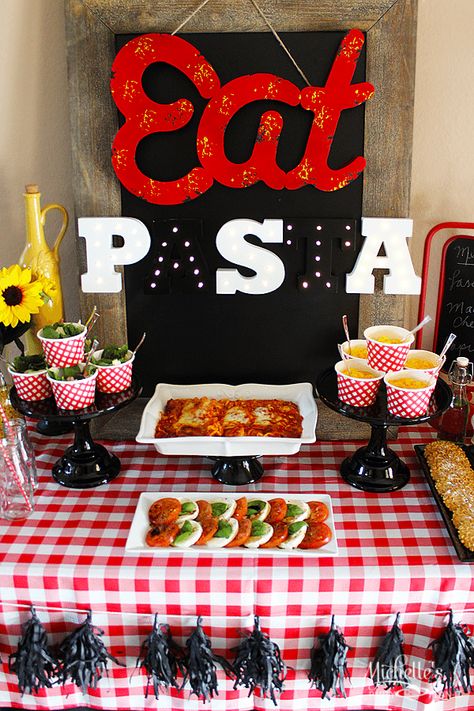 Pasta Party Ideas Pasta Party Ideas, Themed Dinner Ideas, Pasta Dinner Ideas, Themed Dinners Ideas, Dinner Ideas Recipes, Italian Party, Pasta Party, Themed Dinner, Mystery Dinner