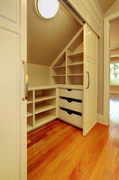 تحت الدرج, Attic Bedroom Storage, Master Bath And Closet, Attic Renovation Ideas, Attic Closet, Attic Bathroom, Attic Design, Attic Bedrooms, Small Closets