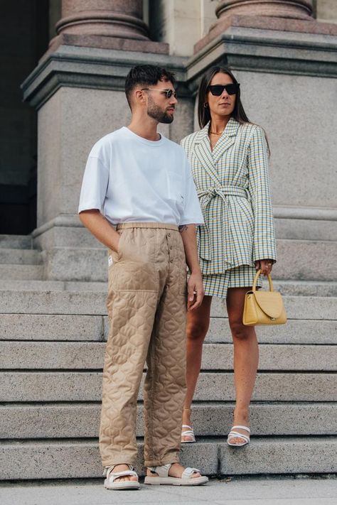 Street style inspiration from Copenhagen Fashion Week spring/summer 2020 - Vogue Australia Men Street Style, Street Style Ideas, Chill Fashion, Couples Style, Guys Style, Copenhagen Fashion Week Street Style, Stockholm Fashion Week, Nyc Closet, 2020 Street Style