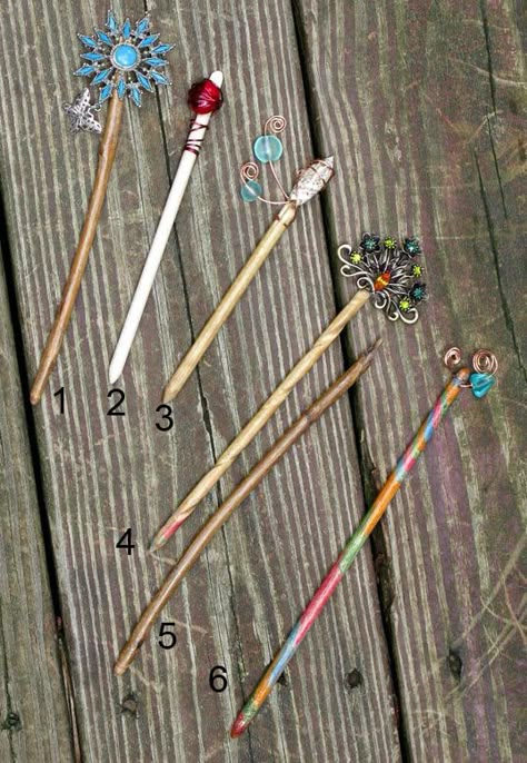 Make your own shawl pins :-) Crochet Shawl With Hood, Scarf Pins Diy, Shawl With Hood, Diy Shawl, Scarf Pins, Scarf Slide, Pagan Crafts, Knitting Notions, Shawl Pin