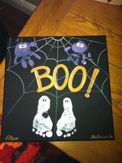 Footprint Ghost, Handprint Spider, Halloween Kita, Halloween Infantil, Halloween Crafts Preschool, Photo Halloween, Halloween Crafts For Toddlers, October Crafts, Footprint Crafts