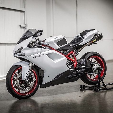 Ducati 848 Evo, Ducati 1198, Ninja Bike, Ducati Sport Classic, Ducati 848, Custom Street Bikes, Yamaha R6, Ducati Motorcycles, Ducati Panigale