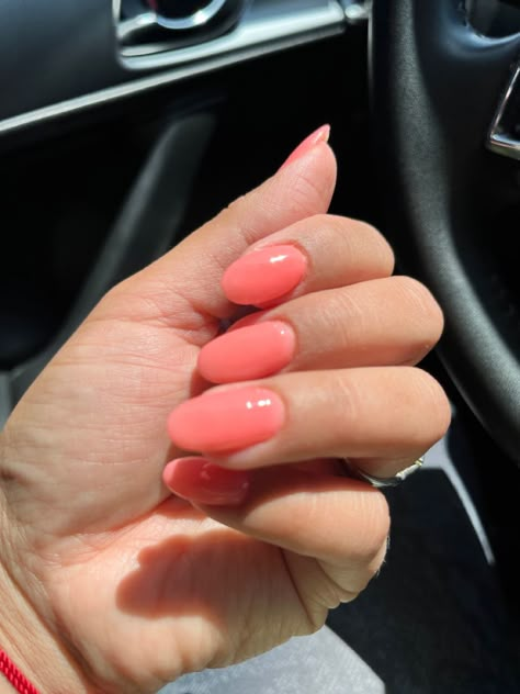 Light Pink Coral Nails, Pinky Coral Nails, Peach Coral Nails, Peach Dip Nails, Coral Dip Nails, Light Coral Nails, Coral Almond Nails, Peach Color Nails, Peach Acrylic Nails