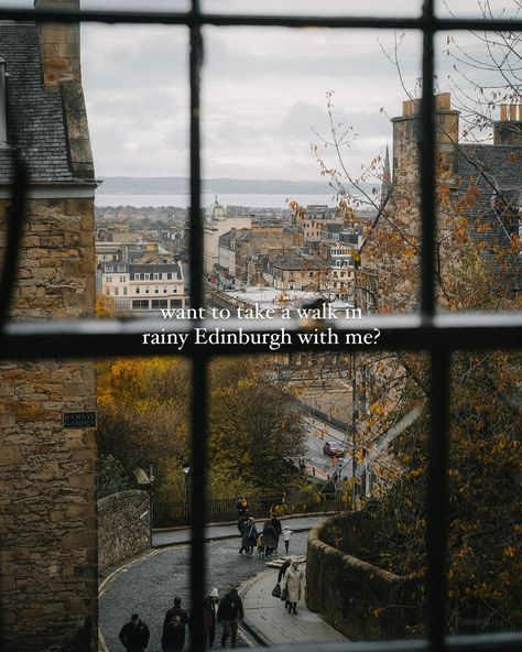 POV: walking around Edinburgh with your favorite person ✨ Who would you explore Edinburgh with?? Here’s just a couple captures from rainy autumn walks last year in Edinburgh 🤍. I so rarely post photos here nowadays but there’s so many I’d love to share with you! Do you enjoy seeing photos here? 📸 🌧️🍁🧣☕️ #cozyhome #cozyvibes #fallvibes #rainyday #autumnvibes #darkacademia #edinburgh #visitscotland #slowliving #theprettycities #bookish #moodygrams #fallcolors #fujifilm #travelpics #ig_edinburg... Edinburgh Couple Photos, Edinburgh Home, Edinburgh Rain, Edinburgh Autumn, Edinburgh Winter, Edinburgh Photography, Scotland Aesthetic, Rainy Autumn, Visit Scotland