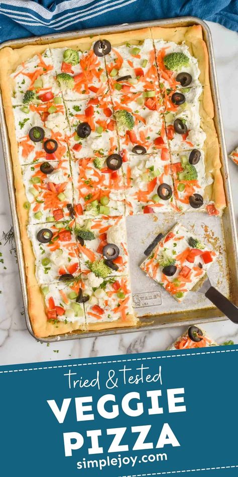 Veggie Pizza makes a perfect party appetizer! It is easy to make, and has such a delicious flavor, your guests will all be asking for the recipe. Cold Veggie Pizza, Cold Pizza, Veggie Pizza Recipe, Veg Pizza, Pizza Appetizers, Crescent Recipes, Fresh Eats, Best Pizza Dough, Appetizer Dishes