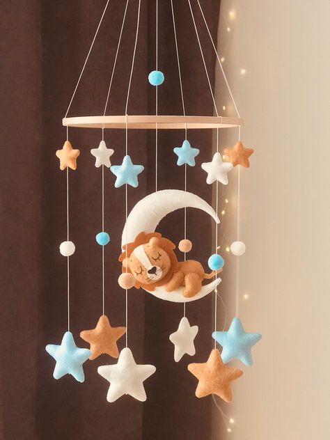 Sun And Moon Mobile, Disney Mobile Baby, Baby Mobile Disney, Lion Mobile, Lion Sleeping, Safari Mobile, Safari Baby Mobile, Baby Play Gym Toys, Crib Decoration