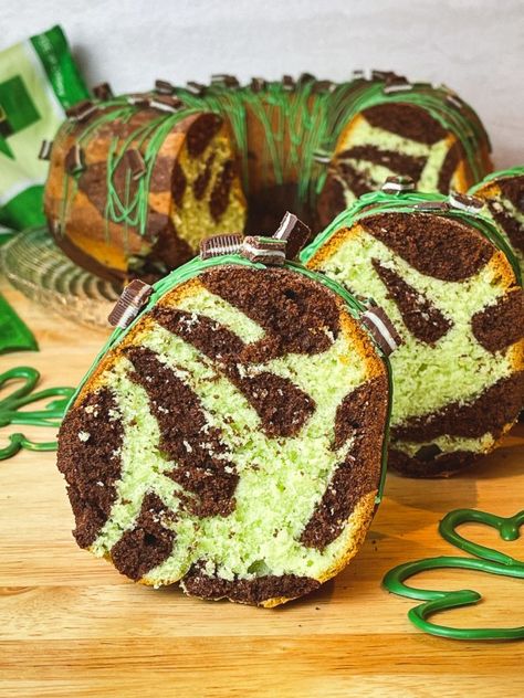 Mint Bundt Cake, Andes Candies, Andes Mint Chocolate, Chocolate Bundt, Andes Mint, Cake Pastry, Chocolate Bundt Cake, Chocolate Candy Melts, Chocolate Mint