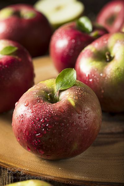 Whipped Peanut Butter, Slow Cooker Apple Butter, Mcintosh Apples, Apples Photography, Apple Butter Recipe, Macintosh Apple, Homemade Apple Butter, Slow Cooker Apples, Amazing Food Art