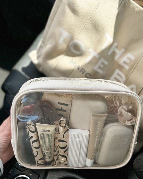 car pouch essentials ✨ Head to our latest blog post for more details or comment POUCHES for a direct link ✨🤍 #totesavvy #packwithme #everydaystyle #bagorganization #favoritefinds #handbaglover #handbagaddict #packingsolutions #travelorganizer #amazonfinds #amazonmusthaves #amazonfinds2024 #amazonfashion #whatsinmybag Car Pouch Essentials, Pouch Essentials, Car Pouch, Essentials Pouch, Tech Organization, Essential Pouch, Tech Pouch, What's In My Bag, What In My Bag