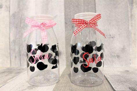 Cow Themed Birthday Party Drinks, Moo Moo I’m Two Birthday Decorations, Mason Jar Cow Print, Cow Water Bottle, Cow Print Milk Bottle, Farm Party Favors, Cow Baby Shower Theme, Printed Water Bottles, Cow Birthday Parties