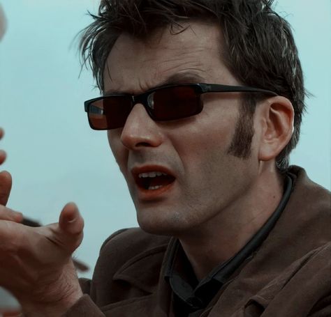 Doctor Who Icon #BBC #DoctorWho #Series #DavidTennant The Tenth Doctor Icon, Doctor Who Header, 12th Doctor Icon, Doctor Who Profile Pic, 10th Doctor Pfp, Doctor Who Reaction Pics, 11th Doctor Icon, 10th Doctor Icon, Doctor Who Pfp