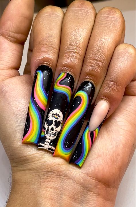 Nails Trippy, Goth Nails Grunge, Horror Nails Acrylic, Trippy Nail Designs, Nail Designs Men, Lsd Nails, Horror Nail Art, Trippy Nail Art, Trippy Nails