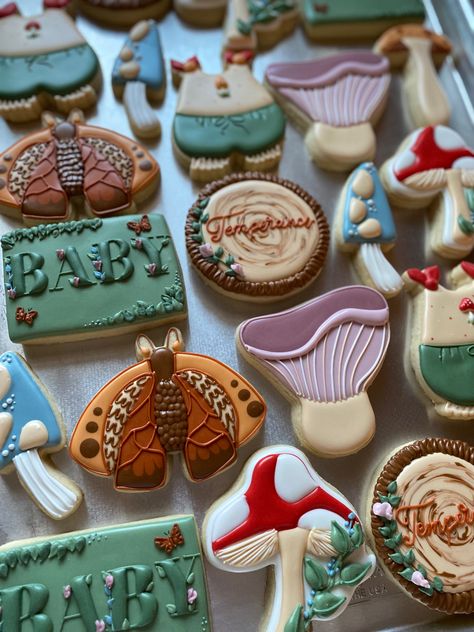 Decorated Mushroom Cookies, A Little Fungi Is On The Way, Mushroom Pregnancy Announcement, Mushroom Baby Shower Cookies, Mushroom Baby Shower Cake, Cottagecore Gender Reveal, Whimsical Woodland Baby Shower Ideas, Baby Shower Cottage Core, Mushroom Forest Baby Shower Theme