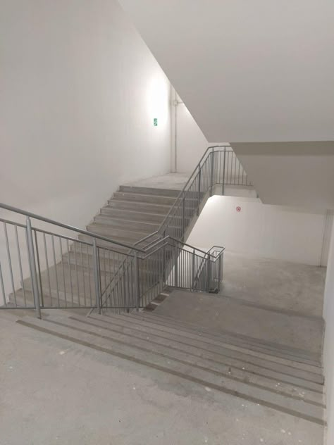 Liminal space, dreamcore, backrooms Liminal Space Apartment Building, Unsettling Architecture, Liminal Space Backrooms, Liminal Space Stairs, Liminal Staircase, White Liminal Space, Liminal Stairs, Liminal Space Photography, Liminal Space Aesthetic Creepy