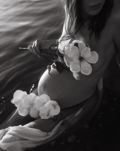 celeste shiels photography water maternity photoshoot flowers dreamy film aesthetic 💛 - - - - - - - - #photography #maternityphotography #pregnancyphotography #sunshinecoastphotographer #brisbanephotographer #australianphotographer #maternityphotoshoot #pregnancyphotoshoot #motherhoodunplugged Maternity Water Photography, Maternity Flower Photoshoot, Dreamy Maternity Shoot, Water Maternity Pictures, Holly Core, Maternity Flowers, Water Maternity Photos, Pregnancy Aesthetic, Maternity Shoot Beach