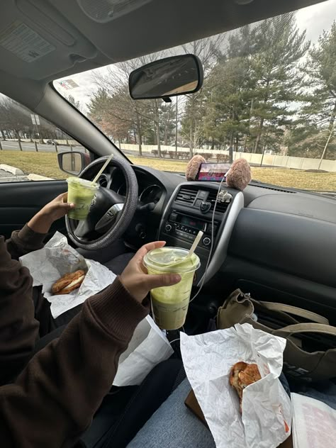 Eating In Car, Eating In The Car, Driving Motivation, Car Girlfriend, Photoshoot Food, Car Keychain Ideas, Driving Aesthetic, Recreate Pics, Car Vibes