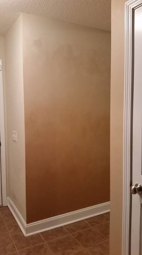 Smudged Wall Paint, Ombre Wall Painting Ideas, Rusty Paint Color, Ombré Wall Paint, Gradient Wall Paint, Ombre Door, Ombré Walls, Ombre Wall Paint, Brown Bedroom Colors