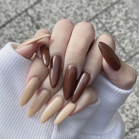 Mickey Nails, Acrylic Nails Nude, Brown Nail, Boho Nails, Retro Nails, Hippie Nails, Sassy Nails, Gold Glitter Nails, Summer Acrylic Nails