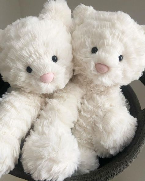 Stuff Toys, Things I Need, Jellycat Stuffed Animals, Before Going To Bed, Cute Stuff, Going To Bed, Cute Stuffed Animals, Cute Little Things, Cute Plush