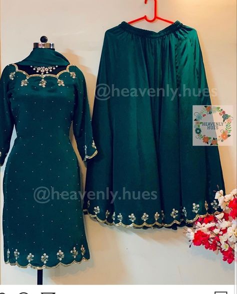 Suit Designer Punjabi Suits Patiala, Punjabi Suits Party Wear, Punjabi Suits Designer Boutique, Salwar Suits Party Wear, Suits Punjabi, Pakistani Formal Dresses, Trendy Suits, Designer Punjabi Suits, Punjabi Outfits