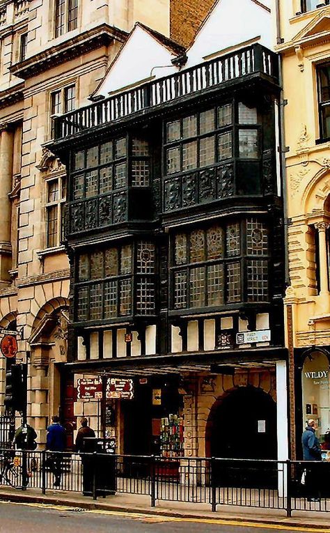 Prince Henry's Room, Fleet Street, London Great Fire Of London, London History, London Pubs, Fleet Street, England And Scotland, London Town, Old London, London Photos, London Eye