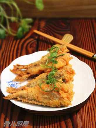 Yellow Croaker Fish Recipes, Croaker Fish Recipes, Croaker Fish, Chinese Fish, Asian Fish Recipes, Tender Meat, Brown Sauce, Fairy Cakes, Pacific Islands