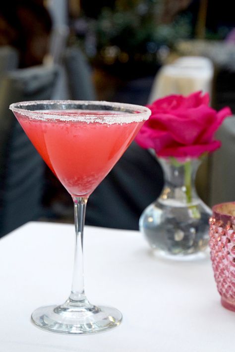 Pink Sangria, Grapefruit Vodka, Valentine Cocktails, Vodka Ice, Raspberry Mojito, Lisa Vanderpump, Delicious Drink Recipes, Vanderpump Rules, Grapefruit Juice