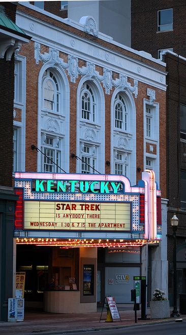 This is the Kentucky Theater in downtown Lexington. There used to be old theaters like this all across America in the 60s and 70s but it seems like none of them are still standing, nonetheless actually being used. The Kentucky Theater is a great place to watch movies downtown. Kentucky Lexington, Lovely Interior, Kentucky University, Kentucky Travel, Eastern Kentucky, Kentucky Girl, Kentucky State, My Old Kentucky Home, Lexington Kentucky