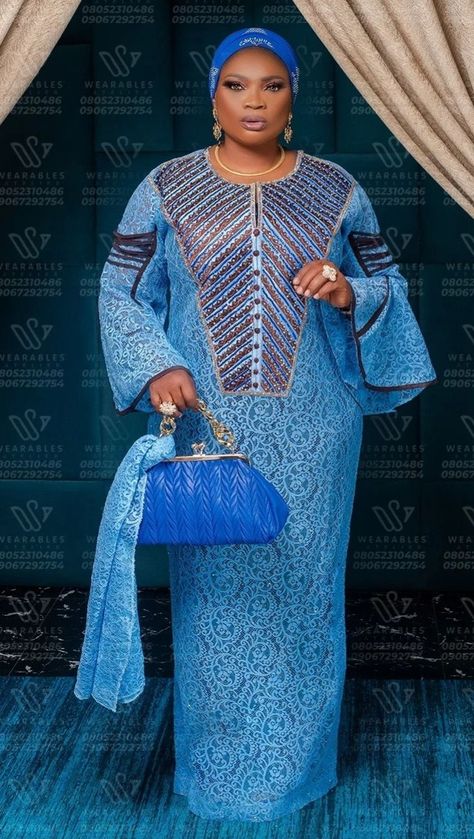 Ladies Agbada Style, Lace Styles For Older Women, Latest Kaftan Styles, Kampala Kaftan Styles For Women, Boubou Styles, Lace Dress Classy, Kaftan Styles, Boubou Styles For Women, Bubu Gown