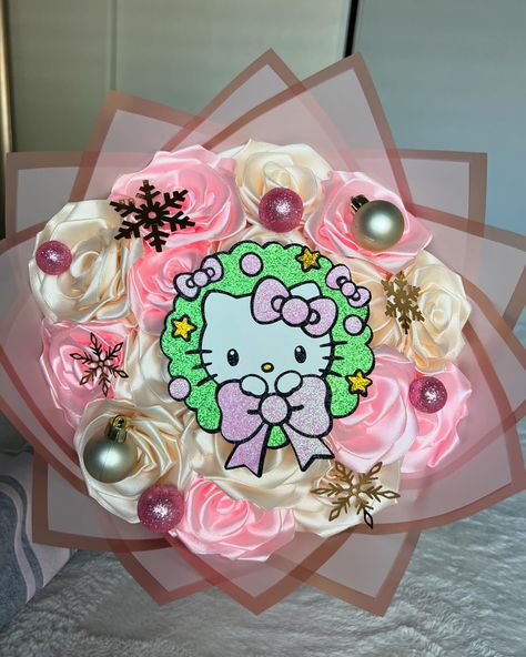 Hello kitty Christmas bouquet up for grabs for $40, dm if interested 🫶🏽 Also having Toppers coming soon🩷 #hellokitty #christmas #christmashellokitty #eternalroses #eternalbouquet #christmasbouquet #explorepage Hello Kitty Christmas Bouquet, Christmas Hello Kitty, Christmas Bouquet, Kitty Christmas, Christmas Topper, Hello Kitty Christmas, Coming Soon, Hello Kitty, Kitty