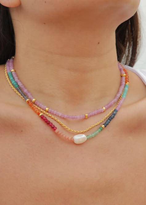 Beaded Necklace With Shell, Beaded Necklace Inspiration, Beaded Summer Jewelry, Diy Gemstone Necklace, Jewelry Trend 2023, Summer Necklace Ideas, Beaded Necklace Ideas, Summer Jewelry Diy, Summer Beaded Necklace