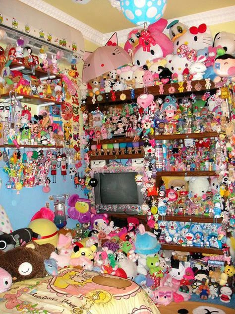 Plushie Collection Display, Plushie Wall, Collection Organization, Plushie Collection, Kawaii Room Ideas, Geek Room, Kawaii Bedroom, Otaku Room, Collection Display