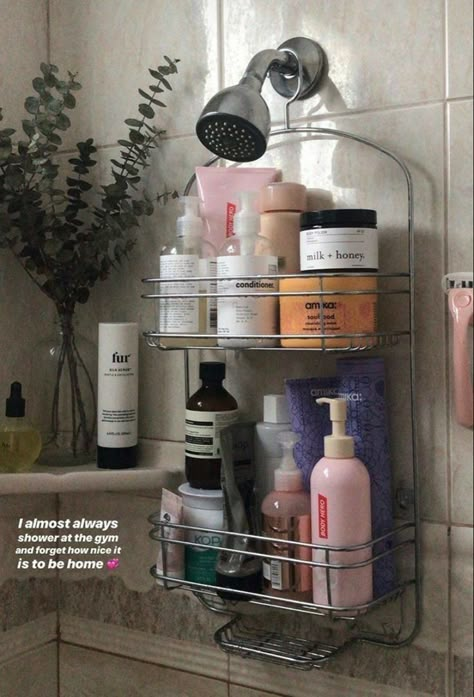 Bathroom Organization Aesthetic, Good Hygiene Aesthetic, Aesthetic Shower Products, Hygiene Products Aesthetic, My Hygiene, Skin Care Organization, Shower Skin Care, Bathroom Shelf, Shower Routine