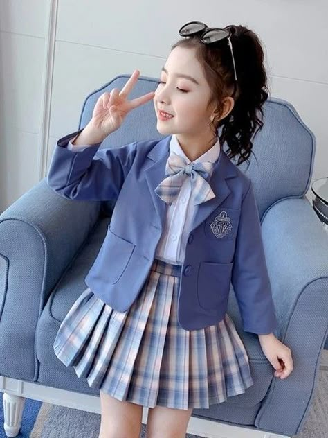 Kids School Uniform Ideas, Baby Dress Tutorials, Kids Winter Fashion, Kids Dress Collection, School Uniform Fashion, Kids Uniforms, Baby Clothes Girl Dresses, Creative Clothes, Baby Girl Dress Patterns