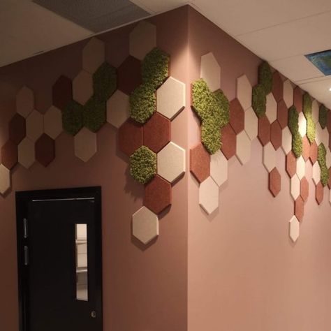 Hexagon Wall Decor Ideas, Hexagon Accent Wall, Small Hotel Room, Stairway Decorating, Office Wall Design, Hexagon Wall, Sound Panel, Accent Wall Designs, Study Room Design