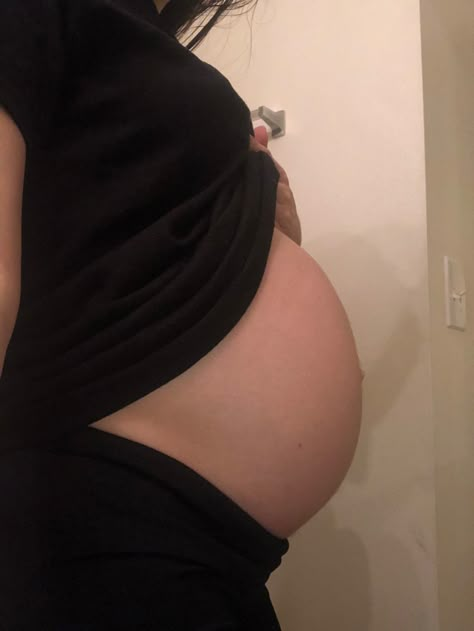 40 Weeks Pregnant Belly, Pregnancy Bump Aesthetic, Small Pregnant Belly Aesthetic, Three Months Pregnant Belly, Pregnant Snapchat, 6 Month Pregnancy Belly, Small Pregnancy Bump, 5 Months Pregnant Belly, 6 Months Pregnant Belly