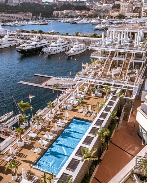 The Yacht Club de Monaco is a perfect venue for all kinds of events like corporate events, wedding, parties, anniversaries. #Monaco #yachtclub #events #wedding #venue Monaco Beach Club, Monaco Yacht Club, Yacht Wedding Reception, Monaco Wedding, Birthday 15, Money Lifestyle, Yacht Wedding, Monaco Monte Carlo, Yacht Party