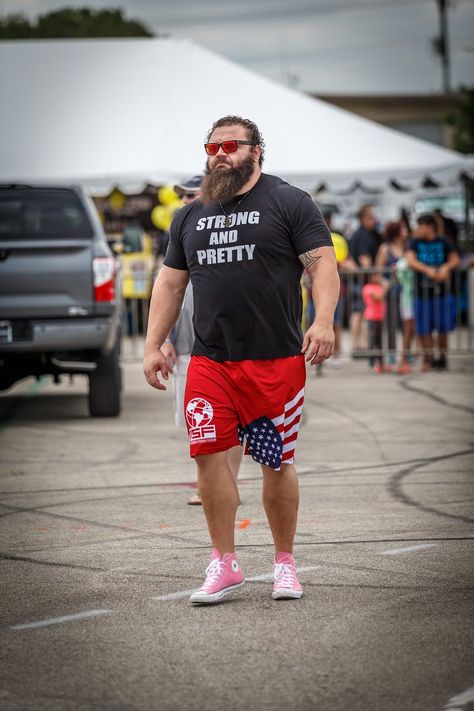 Strongman Physique, Martial Arts Photography, Strongman Training, Best Bodybuilder, World's Strongest Man, Big Boyz, Tech Clothing, Big Beards, Martial Arts Training