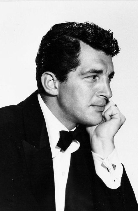 For more Dino pics and info, and all things Classic Hollywood, visit my website! ❤️ #tcm #letsmovie #classicfilms #classicmovies #macaronsandmimi #deanmartin Joey Bishop, The Rat Pack, Vintage Stars, Jerry Lewis, Hollywood Men, Rat Pack, Dean Martin, Judy Garland, Ranbir Kapoor