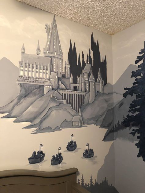 Harry Potter Mural Ideas, Harry Potter Bedframe, Hogwarts Wall Painting, Harry Potter Castle Silhouette, Corner Wall Mural, Hogwarts Mural, Harry Potter Wall Painting, Hogwarts Nursery, Harry Potter Wall Mural