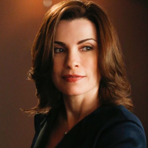 The Real Reason Why Julianna Margulies Wears a Wig on The Good Wife Revealed on The Writers' Room - E! Online Julianna Margulies, The Good Wife, Support People, Good Wife, Reason Why, Celebrity Gossip, On Set, The Truth, Her Hair