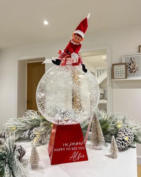 Elf On The Shelf Balloon Arrival, Elf Balloons, Bubble Bouquet, Elf Is Back, Christmas Balloons, Elf On The Shelf, Elf, Balloons, Bubbles