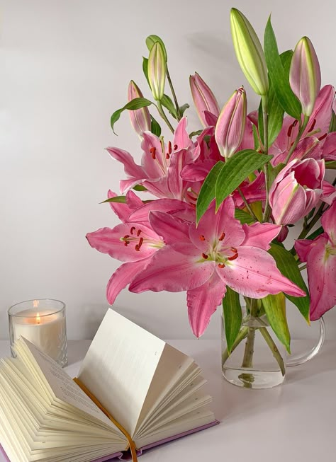 Lily And Roses, I Want Flowers, Diy Candle Sticks, Lily Flowers, Nothing But Flowers, Flower Therapy, Candle Shapes, Bunch Of Flowers, Pink Lily