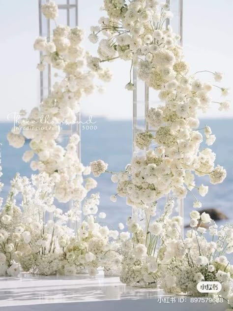 White Flower Installation, Wedding Stand, Wedding Stage Design, White Wedding Theme, Dream Wedding Decorations, Luxury Wedding Decor, Wedding Backdrop Design, Total White, Wedding Elements