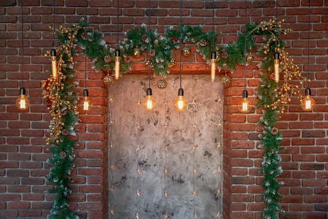 Photoshoot Lights, Brick Wall Backdrop, Christmas Backdrops For Photography, Photo Backdrop Christmas, Backdrops For Photography, Red Brick Wall, Christmas Photography Backdrops, Winter Backdrops, Wedding Backdrops